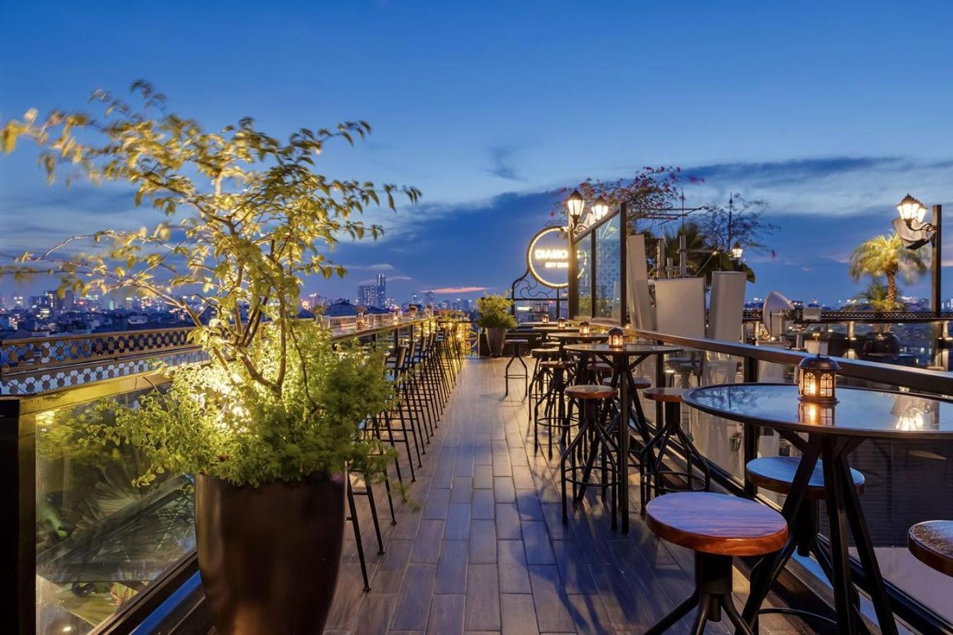 Hotel La Mejor & Sky Bar Hanoi